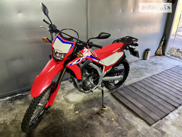 Красный Хонда CRF 300L, объемом двигателя 0 л и пробегом 8 тыс. км за 5900 $, фото 2 на Automoto.ua