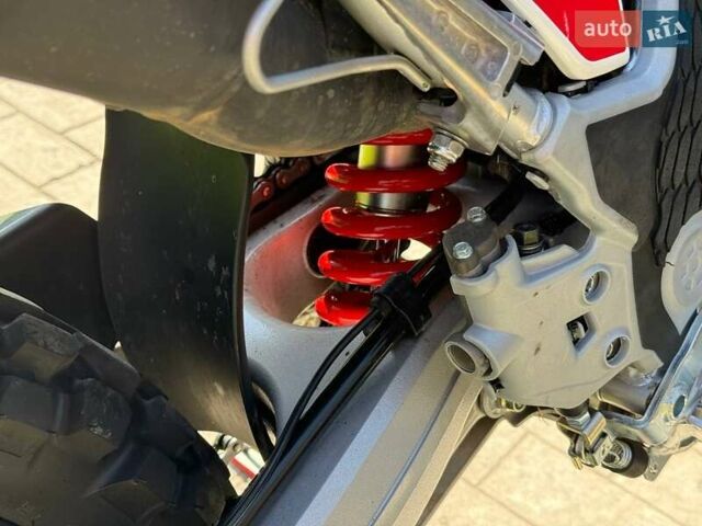 Красный Хонда CRF 300L, объемом двигателя 0.29 л и пробегом 4 тыс. км за 6500 $, фото 5 на Automoto.ua