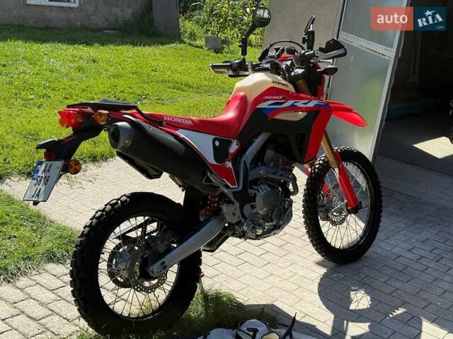 Красный Хонда CRF 300L, объемом двигателя 0.29 л и пробегом 4 тыс. км за 6500 $, фото 1 на Automoto.ua