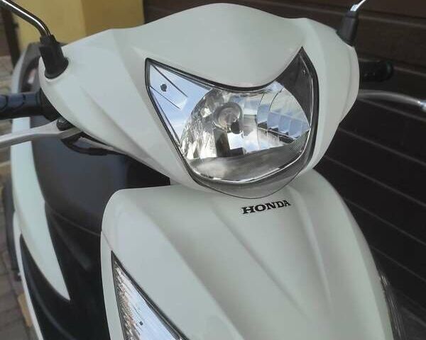 Белый Хонда Dio 110 (JF31), объемом двигателя 0 л и пробегом 23 тыс. км за 1460 $, фото 4 на Automoto.ua