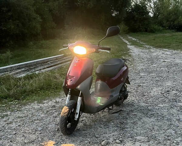 Красный Хонда Dio AF-27, объемом двигателя 0.35 л и пробегом 5 тыс. км за 297 $, фото 6 на Automoto.ua