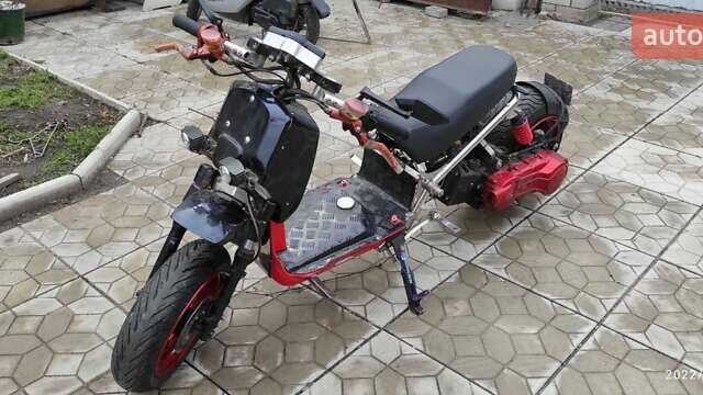 Черный Хонда Dio AF-56, объемом двигателя 0 л и пробегом 0 тыс. км за 2000 $, фото 4 на Automoto.ua