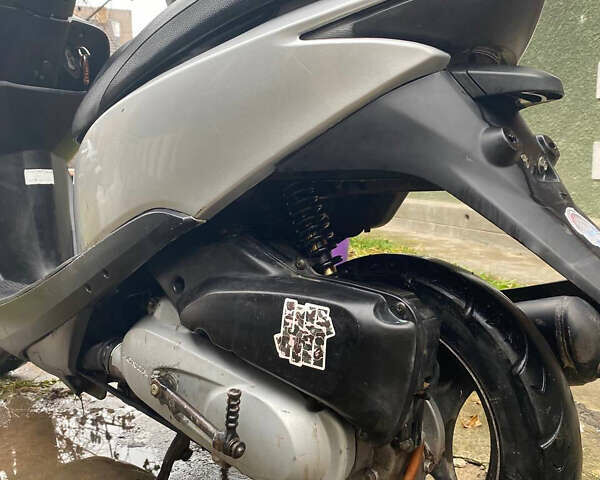 Серый Хонда Dio AF 62, объемом двигателя 1.6 л и пробегом 350 тыс. км за 470 $, фото 15 на Automoto.ua