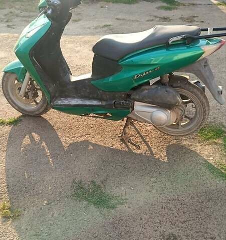 Хонда Dylan 150, объемом двигателя 0 л и пробегом 9 тыс. км за 719 $, фото 1 на Automoto.ua