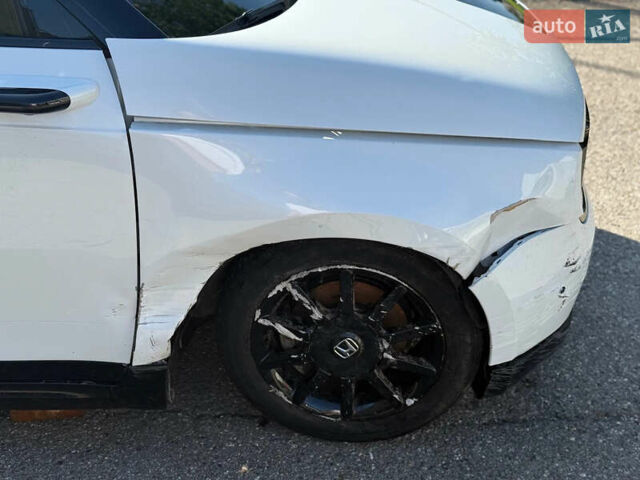 Белый Хонда e, объемом двигателя 0 л и пробегом 30 тыс. км за 12999 $, фото 2 на Automoto.ua