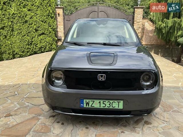 Серый Хонда e, объемом двигателя 0 л и пробегом 23 тыс. км за 16999 $, фото 3 на Automoto.ua