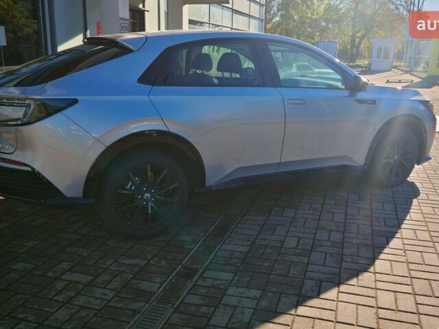 купить новое авто Хонда e:NP2 2025 года от официального дилера E-SKM Черкаси Хонда фото