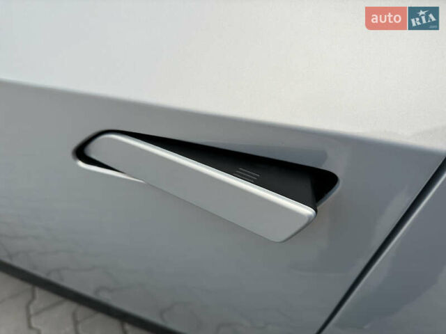 Сірий Хонда e:NP2, об'ємом двигуна 0 л та пробігом 11 тис. км за 22500 $, фото 18 на Automoto.ua