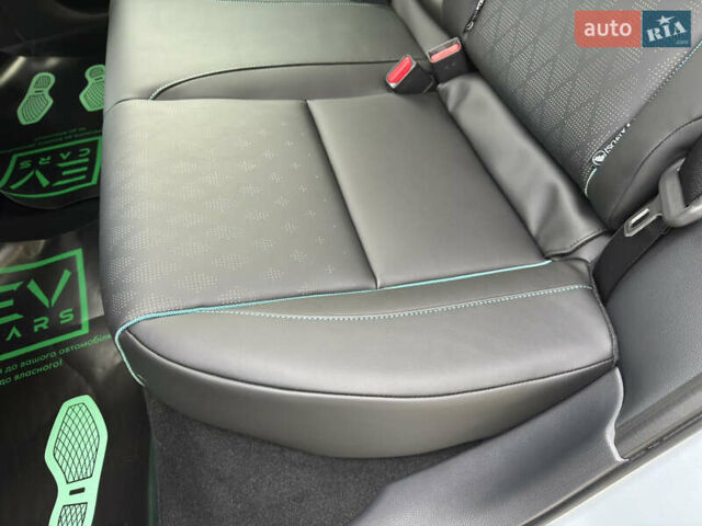 Сірий Хонда e:NP2, об'ємом двигуна 0 л та пробігом 11 тис. км за 22500 $, фото 45 на Automoto.ua