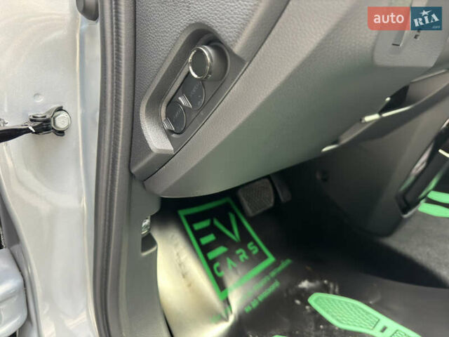 Сірий Хонда e:NP2, об'ємом двигуна 0 л та пробігом 11 тис. км за 22500 $, фото 38 на Automoto.ua