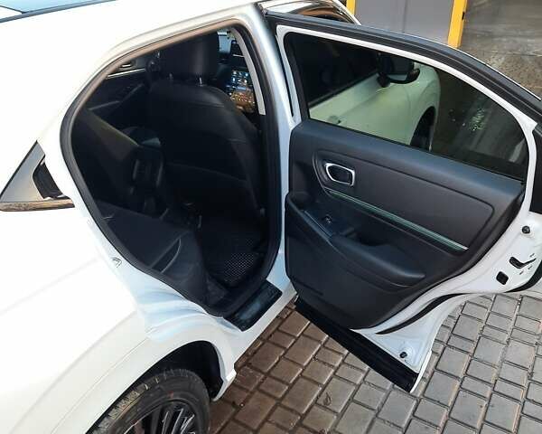 Белый Хонда eNP1, объемом двигателя 0 л и пробегом 29 тыс. км за 21400 $, фото 6 на Automoto.ua