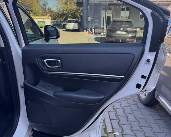 Хонда eNP1 2023 у Чернівцях на Automoto.ua Білий Хонда eNP1, об'ємом двигуна 0 л та пробігом 10 тис. км за 17000 $, фото 10 на Automoto.ua