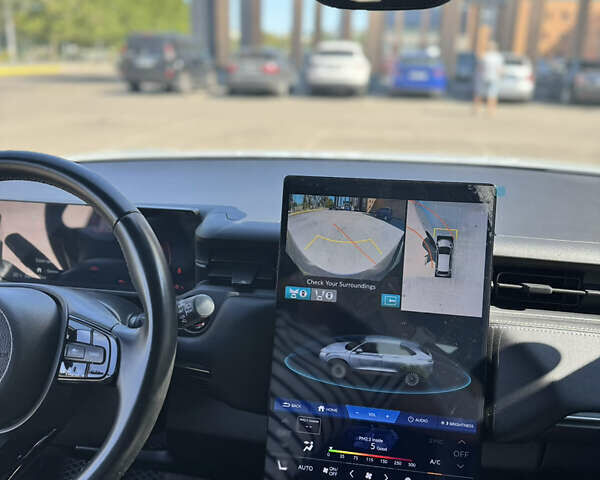 Хонда eNP1 2023 в Днепре (Днепропетровске) на Automoto.ua Белый Хонда eNP1, объемом двигателя 0 л и пробегом 25 тыс. км за 26000 $, фото 10 на Automoto.ua