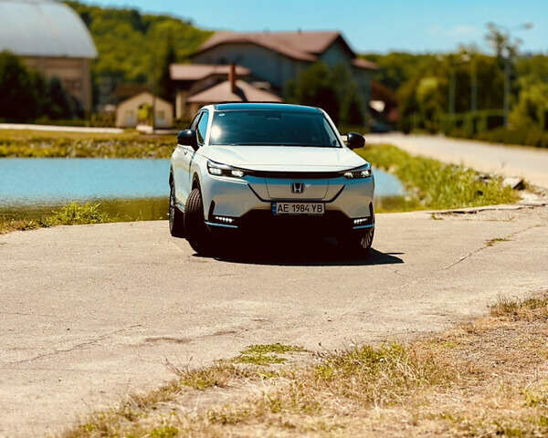 Белый Хонда eNS1, объемом двигателя 0 л и пробегом 39 тыс. км за 20900 $, фото 3 на Automoto.ua