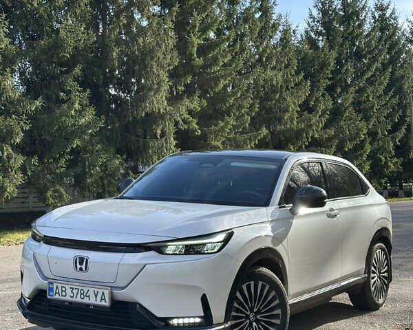 Белый Хонда eNS1, объемом двигателя 0 л и пробегом 30 тыс. км за 18499 $, фото 6 на Automoto.ua