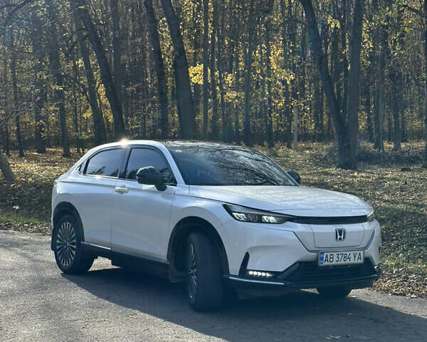 Белый Хонда eNS1, объемом двигателя 0 л и пробегом 30 тыс. км за 18499 $, фото 4 на Automoto.ua