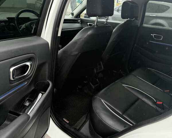 Белый Хонда eNS1, объемом двигателя 0 л и пробегом 98 тыс. км за 17400 $, фото 8 на Automoto.ua