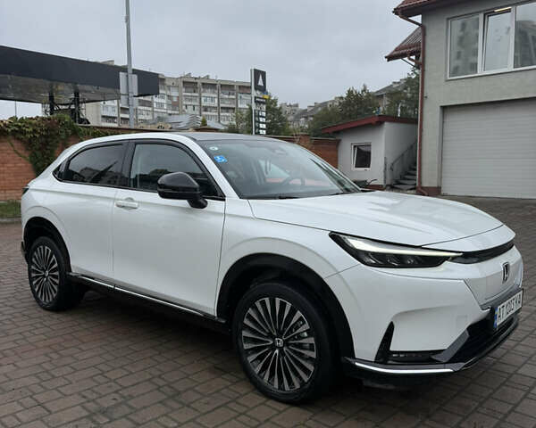 Белый Хонда eNS1, объемом двигателя 0 л и пробегом 98 тыс. км за 17400 $, фото 2 на Automoto.ua