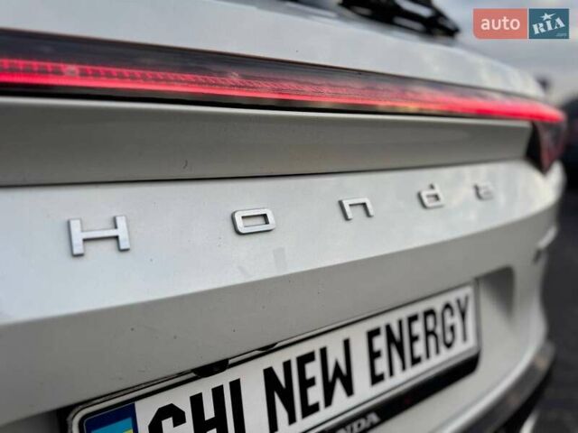 Белый Хонда eNS1, объемом двигателя 0 л и пробегом 84 тыс. км за 18900 $, фото 23 на Automoto.ua