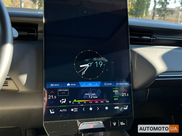 Белый Хонда e:NS1, объемом двигателя 68 л и пробегом 16 тыс. км за 21600 $, фото 16 на Automoto.ua