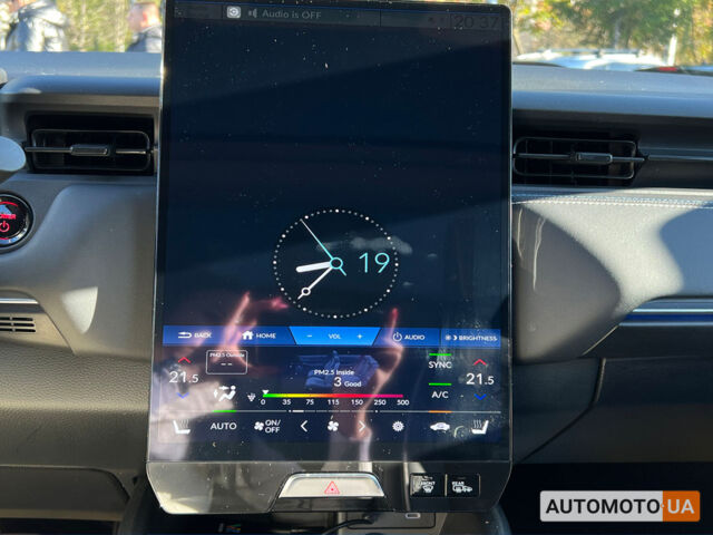 Белый Хонда e:NS1, объемом двигателя 68 л и пробегом 16 тыс. км за 21600 $, фото 19 на Automoto.ua