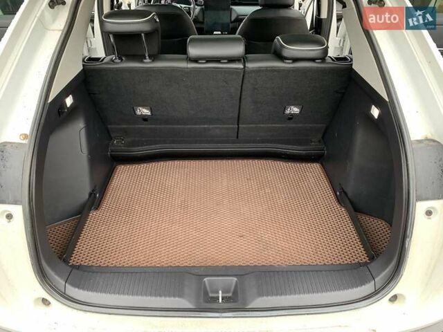 Белый Хонда eNS1, объемом двигателя 0 л и пробегом 67 тыс. км за 21000 $, фото 12 на Automoto.ua