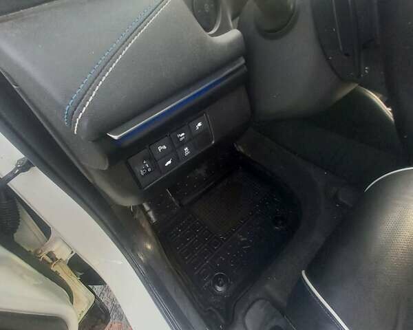 Белый Хонда eNS1, объемом двигателя 0 л и пробегом 24 тыс. км за 21400 $, фото 6 на Automoto.ua