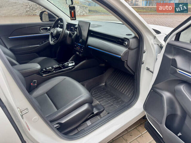 Белый Хонда eNS1, объемом двигателя 0 л и пробегом 9 тыс. км за 20000 $, фото 25 на Automoto.ua