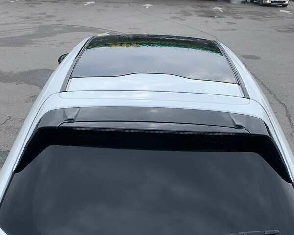 Белый Хонда eNS1, объемом двигателя 0 л и пробегом 67 тыс. км за 21000 $, фото 6 на Automoto.ua