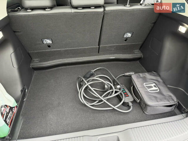 Белый Хонда eNS1, объемом двигателя 0 л и пробегом 17 тыс. км за 17800 $, фото 21 на Automoto.ua