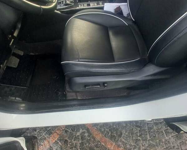 Белый Хонда eNS1, объемом двигателя 0 л и пробегом 24 тыс. км за 21400 $, фото 7 на Automoto.ua