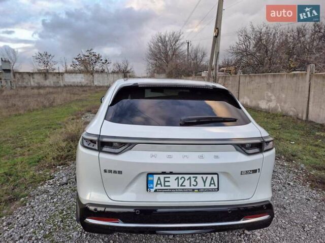 Белый Хонда eNS1, объемом двигателя 0 л и пробегом 24 тыс. км за 20000 $, фото 3 на Automoto.ua