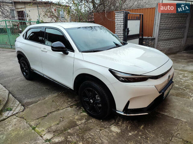 Белый Хонда eNS1, объемом двигателя 0 л и пробегом 15 тыс. км за 16750 $, фото 1 на Automoto.ua