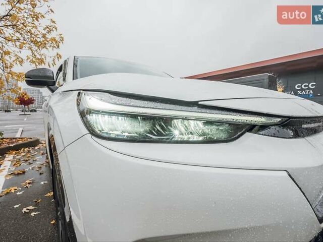 Белый Хонда eNS1, объемом двигателя 0 л и пробегом 12 тыс. км за 17500 $, фото 1 на Automoto.ua