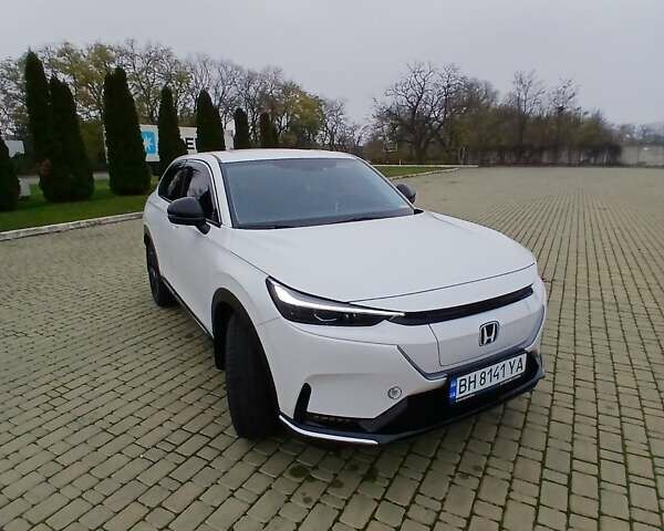 Белый Хонда eNS1, объемом двигателя 0 л и пробегом 24 тыс. км за 17500 $, фото 4 на Automoto.ua