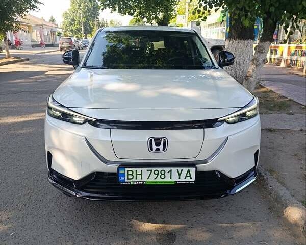 Белый Хонда eNS1, объемом двигателя 0 л и пробегом 15 тыс. км за 17300 $, фото 2 на Automoto.ua