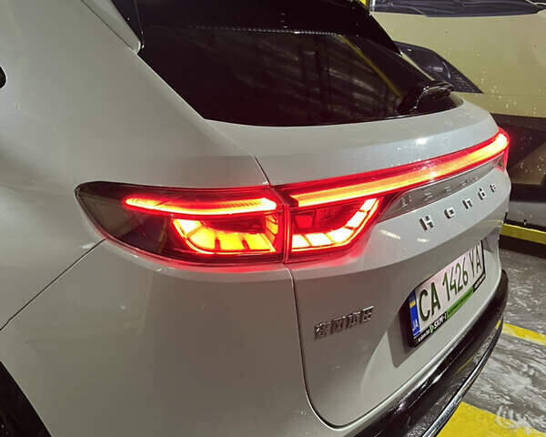 Белый Хонда eNS1, объемом двигателя 0 л и пробегом 5 тыс. км за 17500 $, фото 3 на Automoto.ua