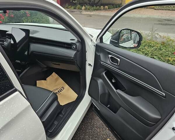 Белый Хонда eNS1, объемом двигателя 0 л и пробегом 1 тыс. км за 22000 $, фото 10 на Automoto.ua