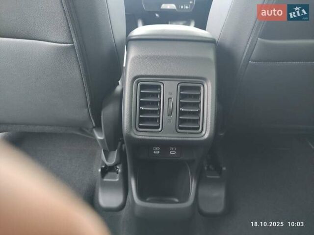 Белый Хонда eNS1, объемом двигателя 0 л и пробегом 2 тыс. км за 22800 $, фото 10 на Automoto.ua