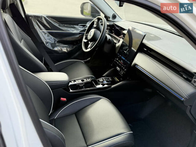 Белый Хонда eNS1, объемом двигателя 0 л и пробегом 1 тыс. км за 20000 $, фото 5 на Automoto.ua