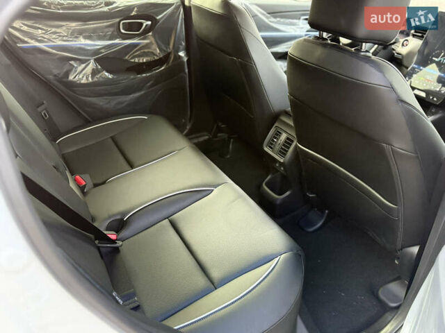 Белый Хонда eNS1, объемом двигателя 0 л и пробегом 1 тыс. км за 20000 $, фото 6 на Automoto.ua