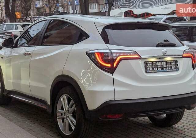 Белый Хонда Everus VE-1, объемом двигателя 0 л и пробегом 32 тыс. км за 16199 $, фото 6 на Automoto.ua