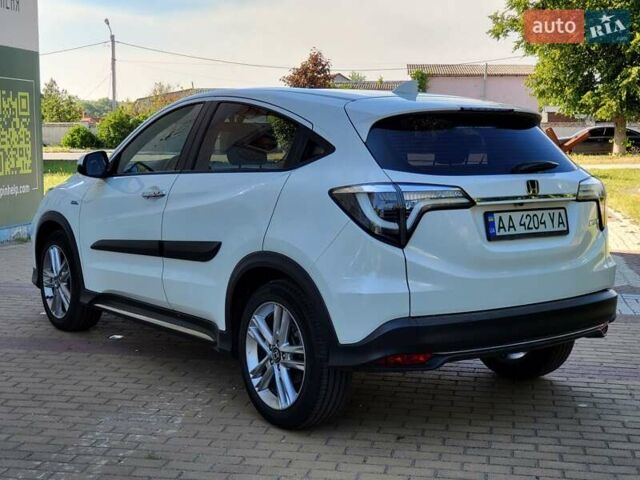 Білий Хонда Everus VE-1, об'ємом двигуна 0 л та пробігом 77 тис. км за 24200 $, фото 9 на Automoto.ua