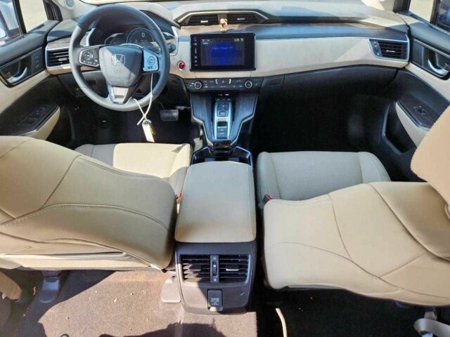 Белый Хонда FCX Clarity, объемом двигателя 0 л и пробегом 24 тыс. км за 4000 $, фото 7 на Automoto.ua