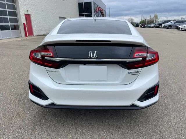 Белый Хонда FCX Clarity, объемом двигателя 1.5 л и пробегом 41 тыс. км за 11200 $, фото 3 на Automoto.ua