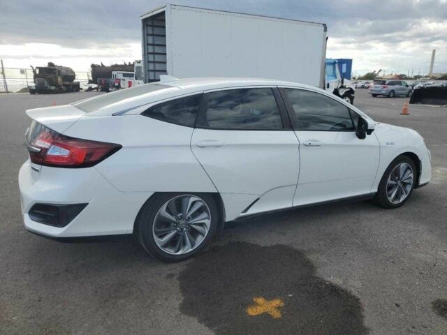 Белый Хонда FCX Clarity, объемом двигателя 1.5 л и пробегом 85 тыс. км за 3600 $, фото 2 на Automoto.ua