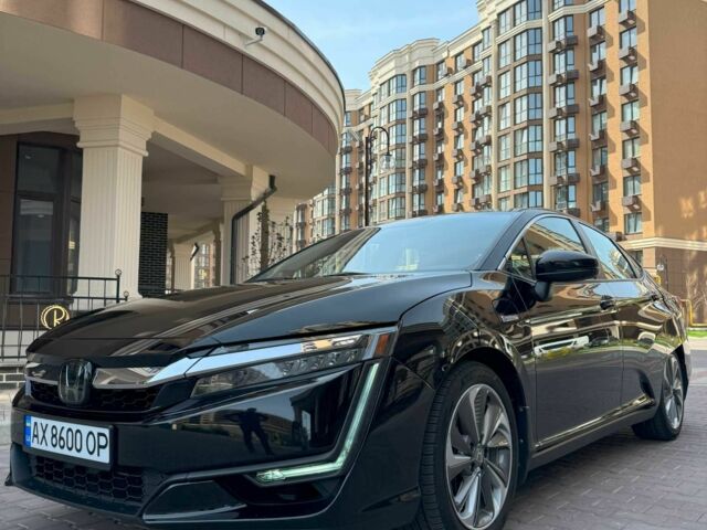 Черный Хонда FCX Clarity, объемом двигателя 1.5 л и пробегом 186 тыс. км за 15000 $, фото 5 на Automoto.ua