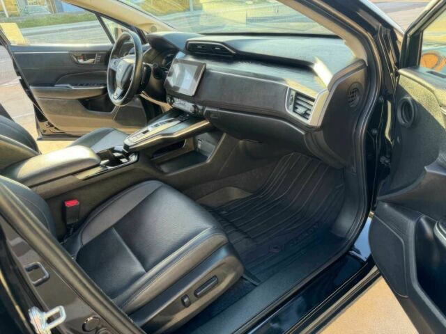 Чорний Хонда FCX Clarity, об'ємом двигуна 1.5 л та пробігом 36 тис. км за 6700 $, фото 7 на Automoto.ua