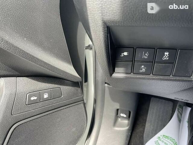 Хонда FCX Clarity, объемом двигателя 1.5 л и пробегом 32 тыс. км за 22999 $, фото 20 на Automoto.ua