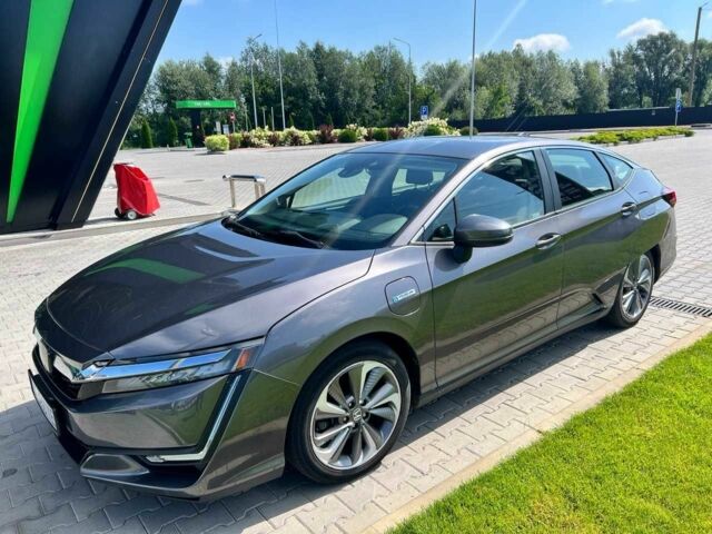 Серый Хонда FCX Clarity, объемом двигателя 1.5 л и пробегом 152 тыс. км за 15450 $, фото 1 на Automoto.ua